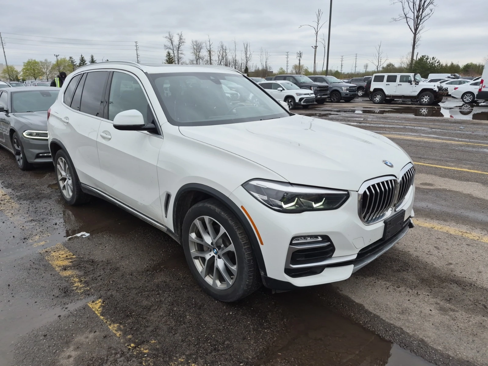 BMW X5 XDRIVE40I * Blind Spot * CARFAX * АВТО КРЕДИТ * , снимка 2 - Автомобили и джипове - 54715617
