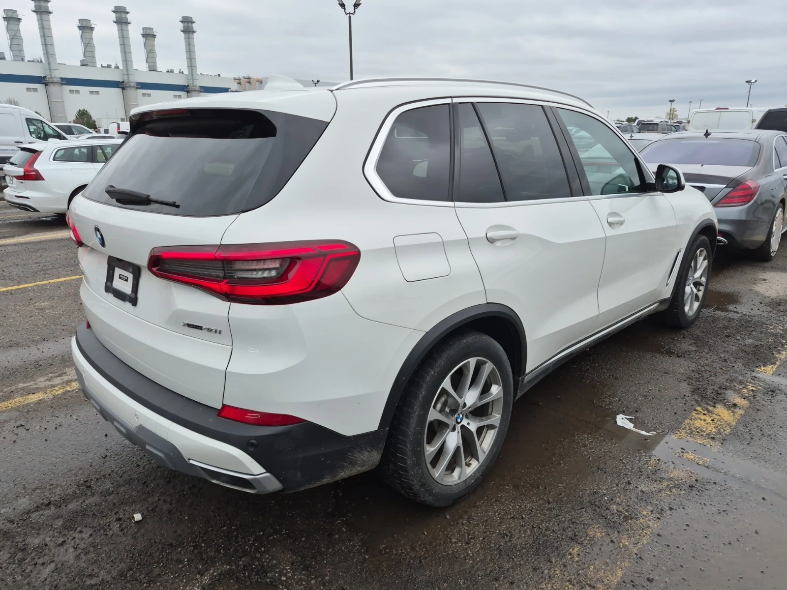 BMW X5 XDRIVE40I * Blind Spot * CARFAX * АВТО КРЕДИТ * , снимка 3 - Автомобили и джипове - 54715617