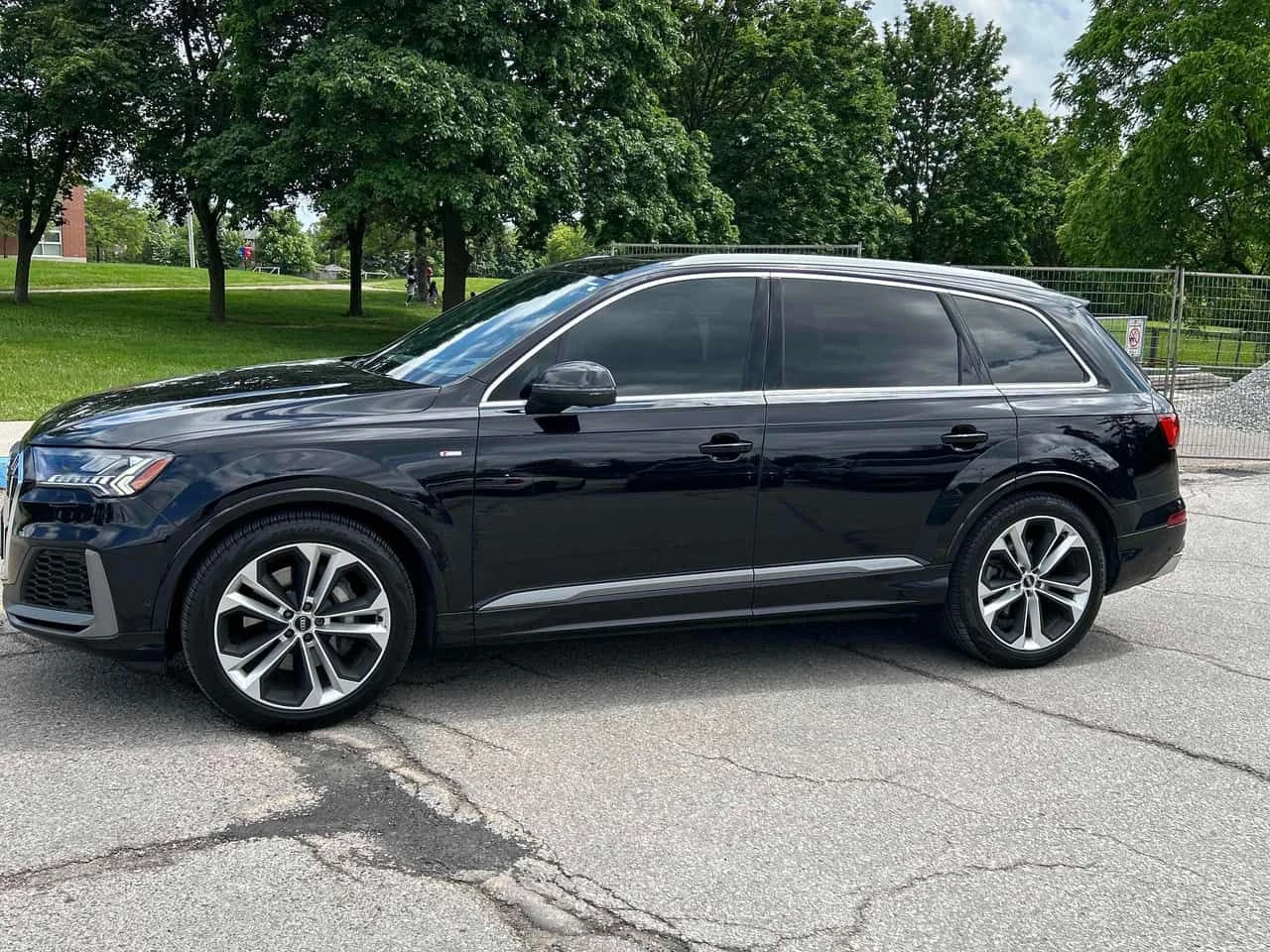 Audi Q7 | Technik | DISTRONIC | 360 | HUD | BOSE | , снимка 2 - Автомобили и джипове - 54995348