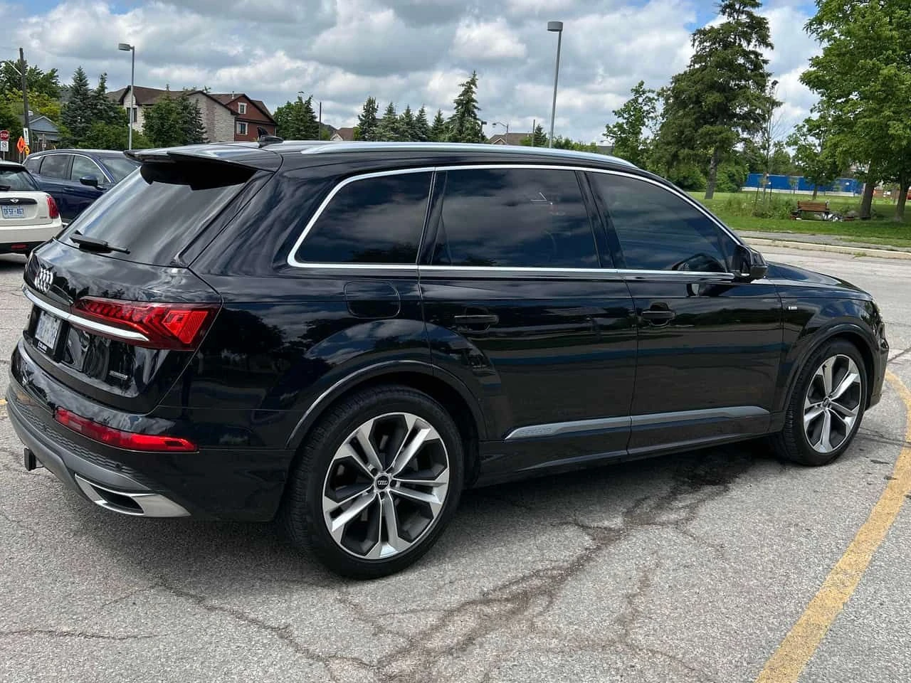 Audi Q7 | Technik | DISTRONIC | 360 | HUD | BOSE | , снимка 3 - Автомобили и джипове - 54995348