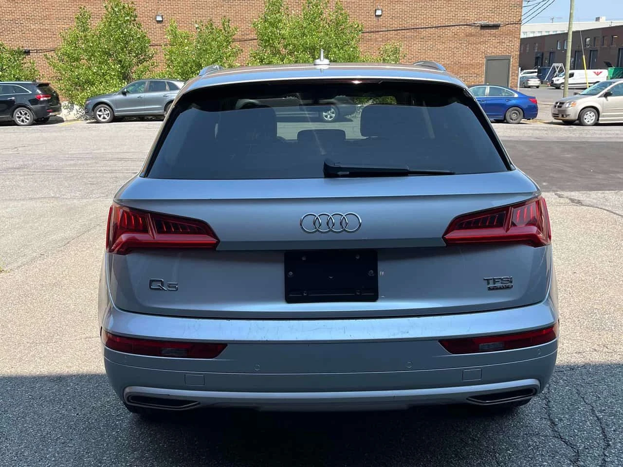 Audi Q5 * Progressiv * АВТОКРЕДИТ БЕЗ ПЪРВОНАЧАЛНА ВНОСКА*, снимка 4 - Автомобили и джипове - 55256925