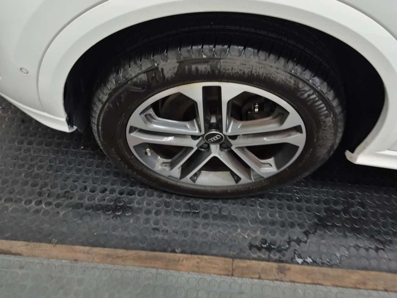 Audi Q5 * 2.0 TFSI QUATTRO * CARFAX * ОПЦИЯ ЗА ФИНАНСИРАНЕ, снимка 6 - Автомобили и джипове - 55526546