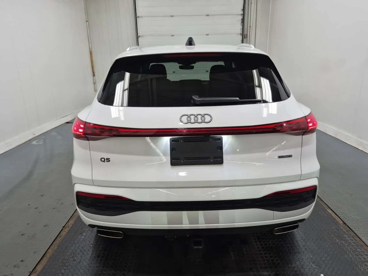 Audi Q5 * 2.0 TFSI QUATTRO * CARFAX * ОПЦИЯ ЗА ФИНАНСИРАНЕ, снимка 17 - Автомобили и джипове - 55526546