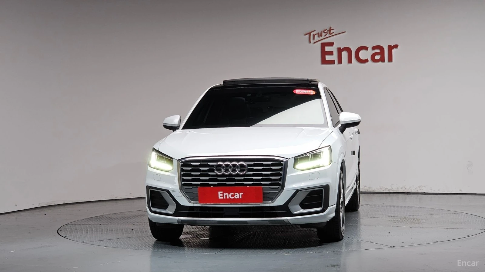 Audi Q2 35TDI* PREMIUM* ПОДГРЕВ* ПАНО* КАМЕРА* КОЖА* , снимка 3 - Автомобили и джипове - 55533006