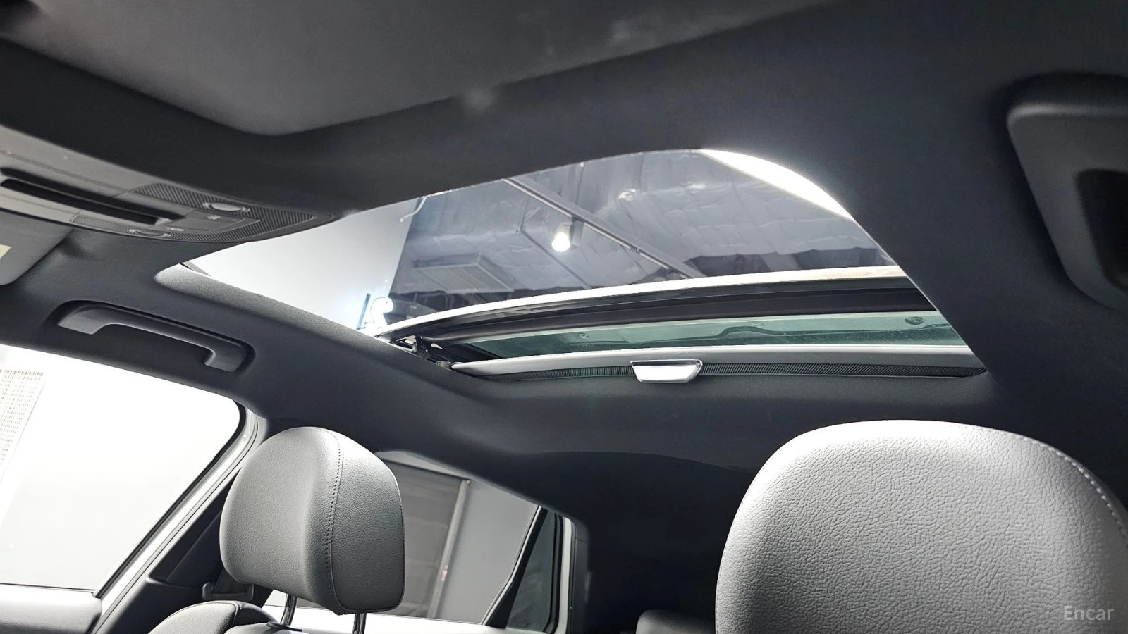 Audi Q2 35TDI* PREMIUM* ПОДГРЕВ* ПАНО* КАМЕРА* КОЖА* , снимка 15 - Автомобили и джипове - 55533006