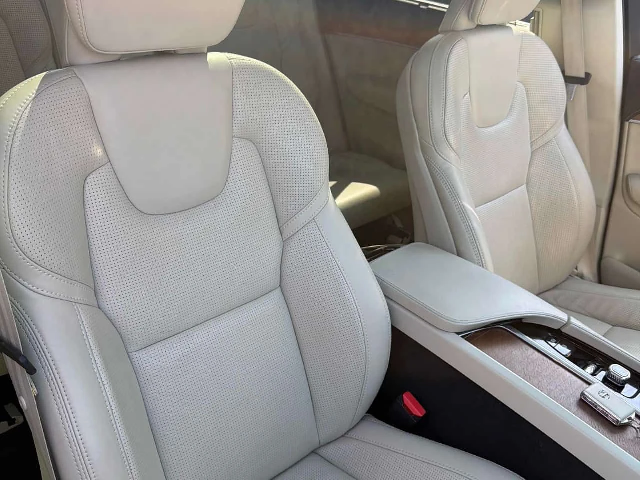 Volvo Xc90 Inscription  CARFAX, снимка 11 - Автомобили и джипове - 55572210