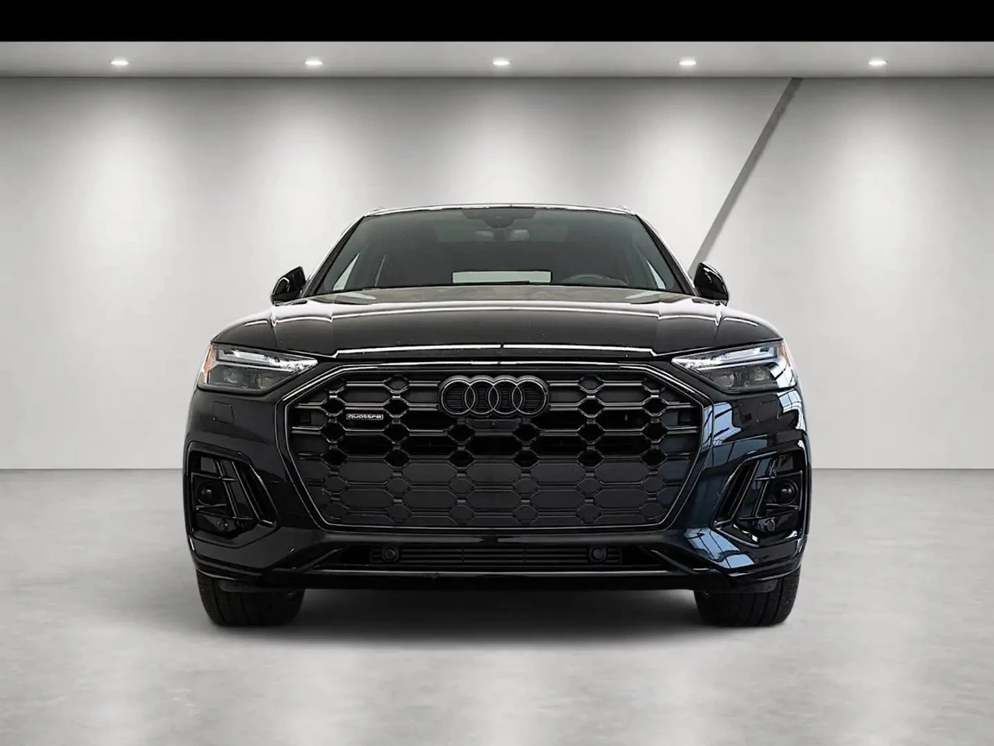 Audi Q5 TECHNIK ЦЕНА ДО БЪЛГАРИЯ АВТОКРЕДИТ, снимка 2 - Автомобили и джипове - 55949915