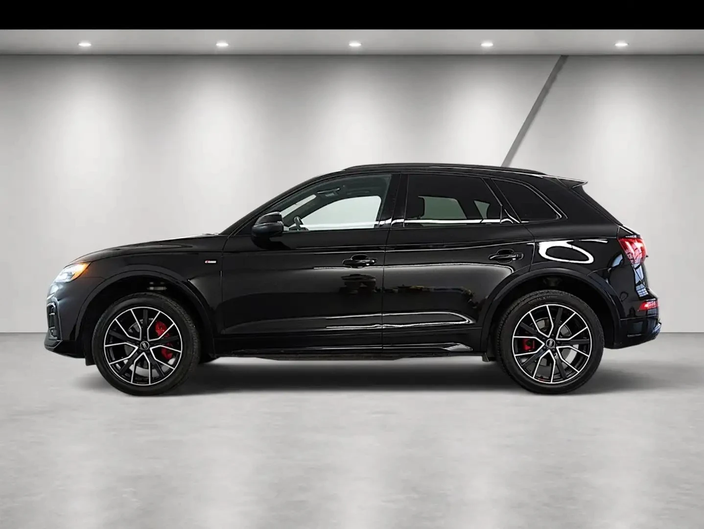 Audi Q5 TECHNIK ЦЕНА ДО БЪЛГАРИЯ АВТОКРЕДИТ, снимка 5 - Автомобили и джипове - 55949915