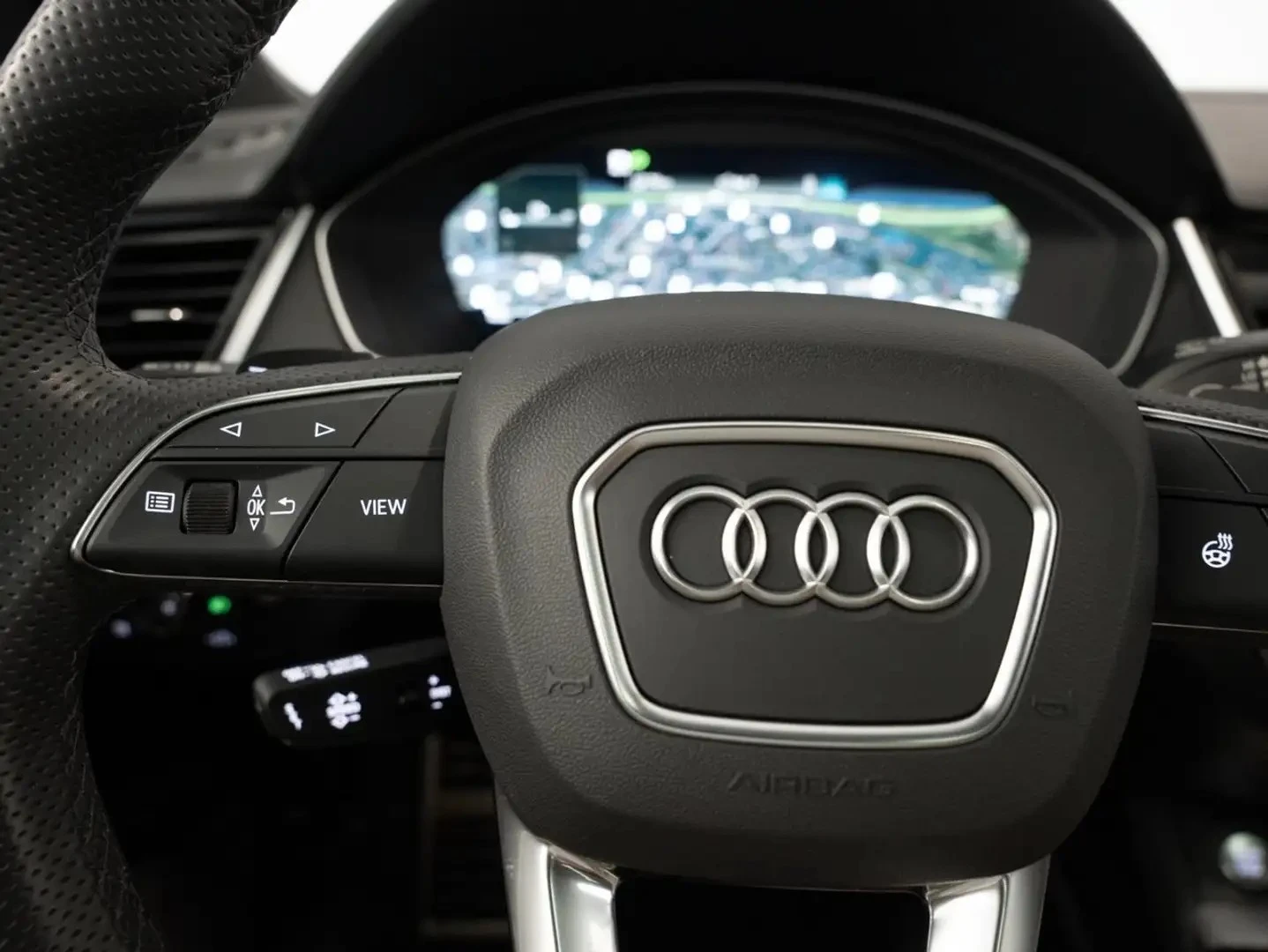 Audi Q5 TECHNIK ЦЕНА ДО БЪЛГАРИЯ АВТОКРЕДИТ, снимка 12 - Автомобили и джипове - 55949915