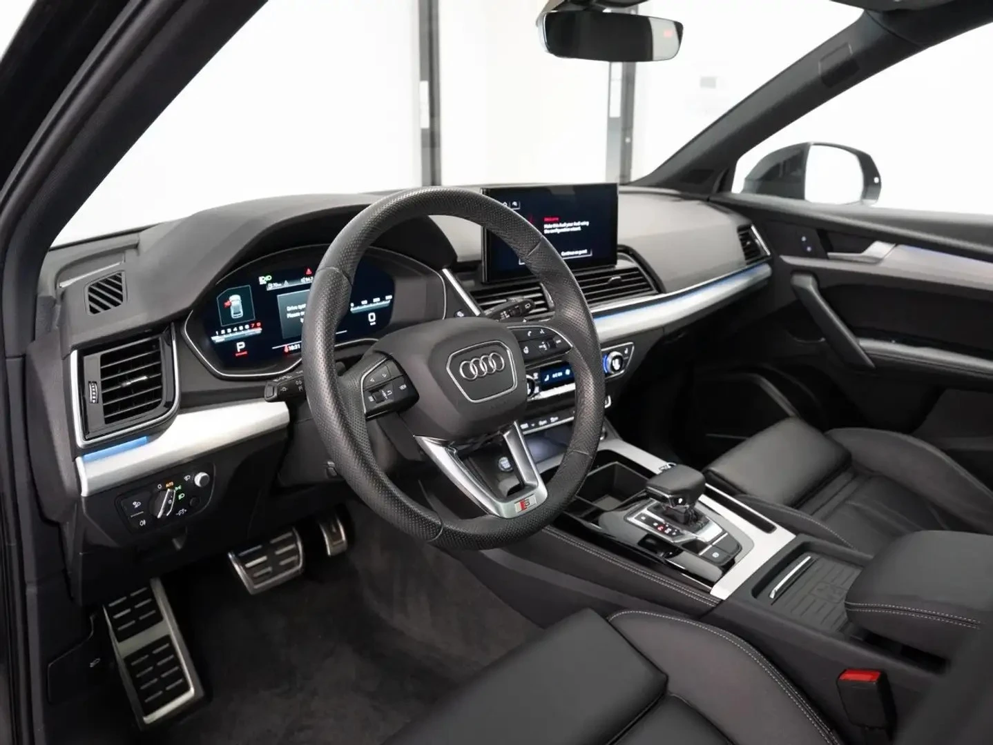 Audi Q5 TECHNIK ЦЕНА ДО БЪЛГАРИЯ АВТОКРЕДИТ, снимка 10 - Автомобили и джипове - 55949915