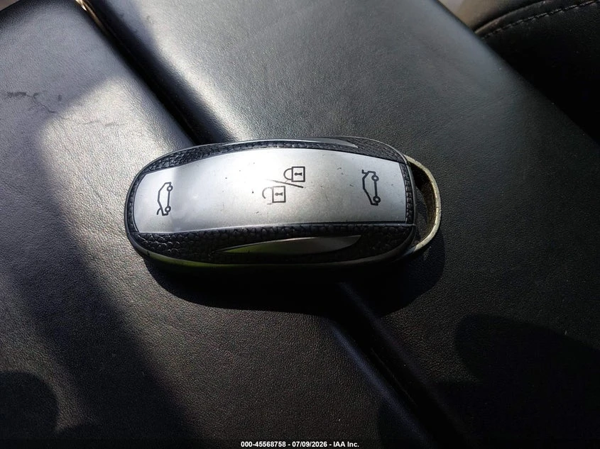 Tesla Model X 100D, снимка 10 - Автомобили и джипове - 56332135