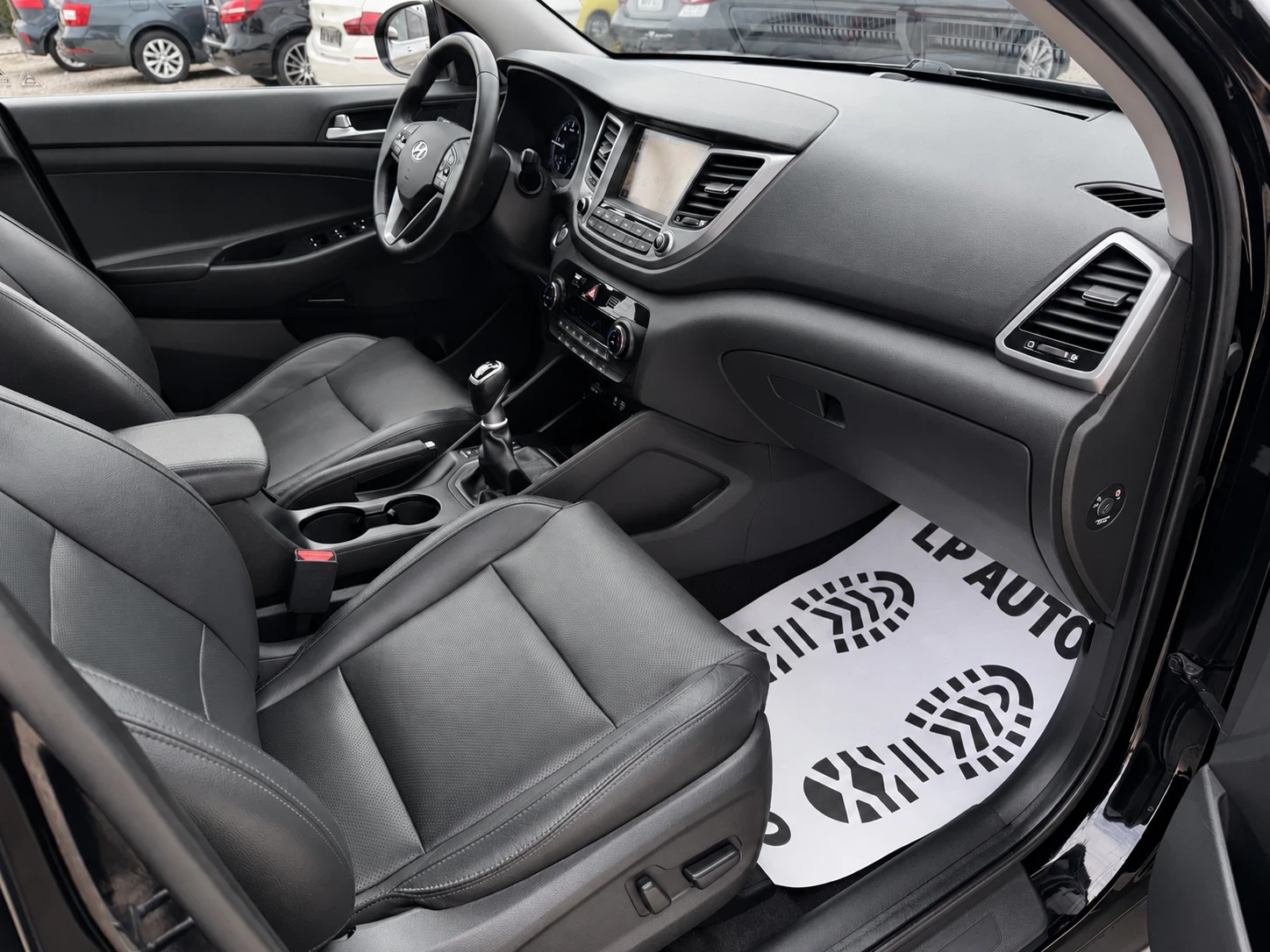 Hyundai Tucson * 1.7crdi* 116�.�* ��������* �������* Full*  | Mobile.bg � ����������� 9