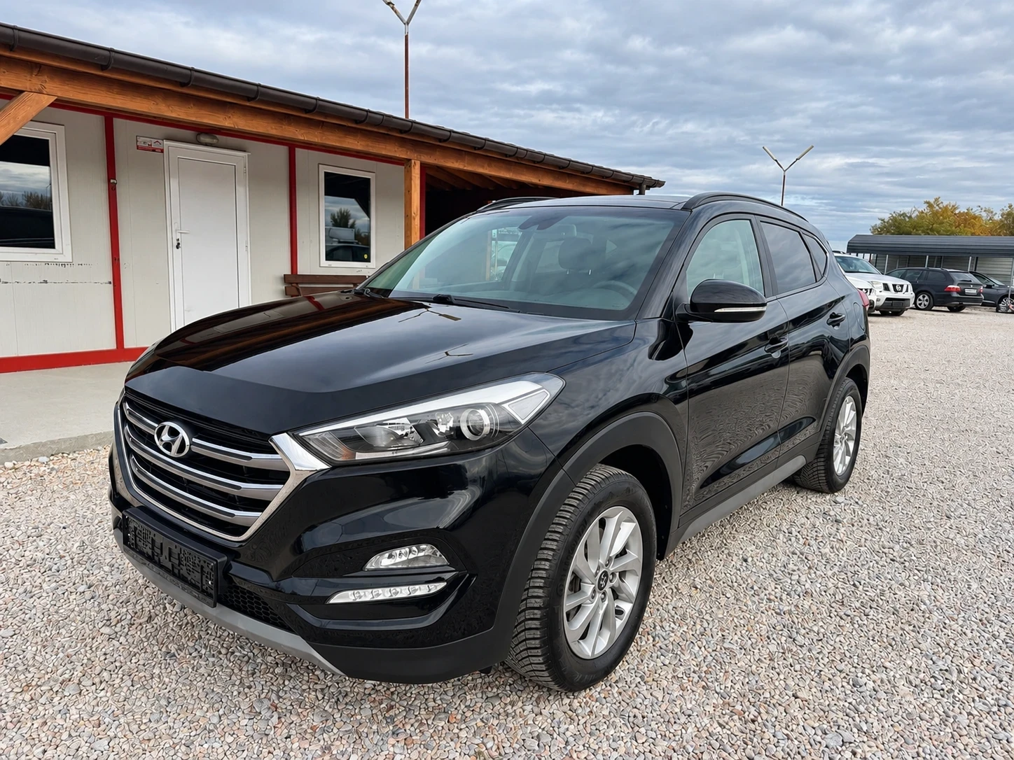 Hyundai Tucson * 1.7crdi* 116к.с* Сервизна* История* Full* 