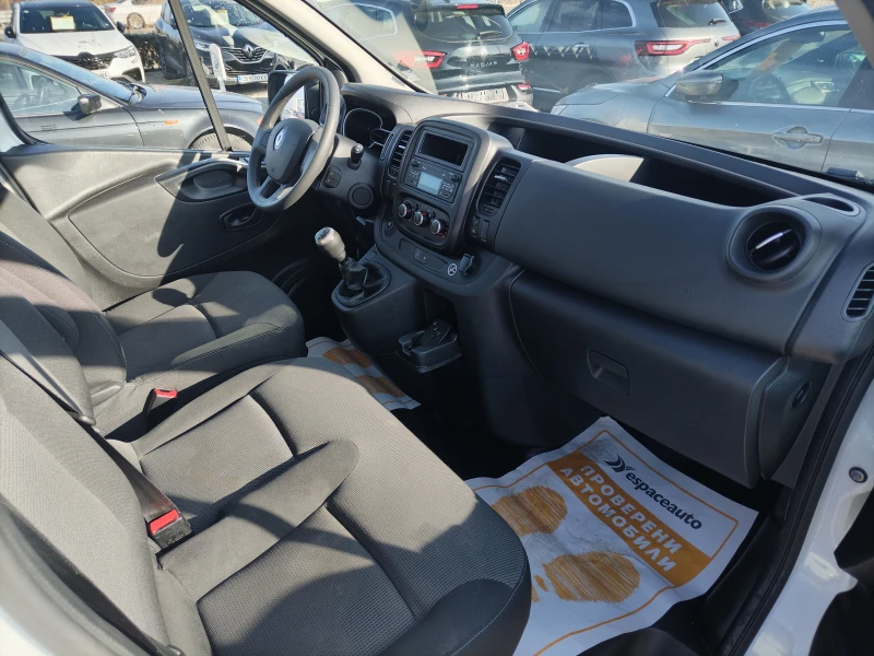 Renault Trafic 2.0/dCi 120 к.с. BVM6, снимка 11 - Бусове и автобуси - 48011006