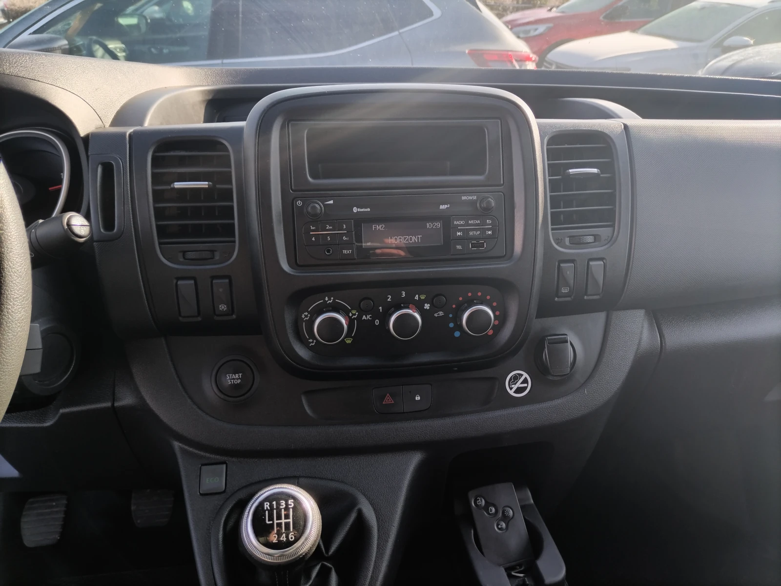 Renault Trafic 2.0/dCi 120 к.с. BVM6 - изображение 9