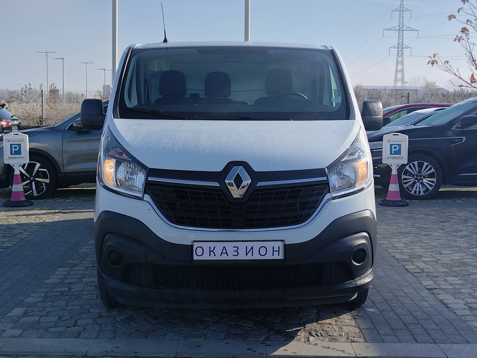 Renault Trafic 2.0/dCi 120 к.с. BVM6 - изображение 2