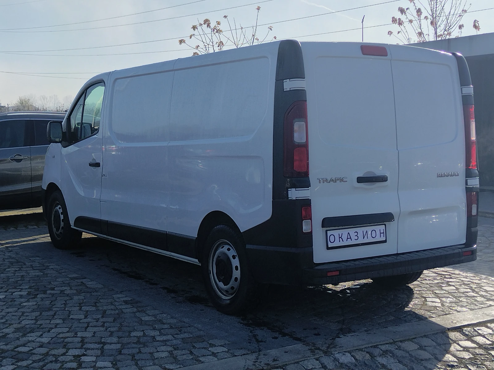 Renault Trafic 2.0/dCi 120 к.с. BVM6 - изображение 7