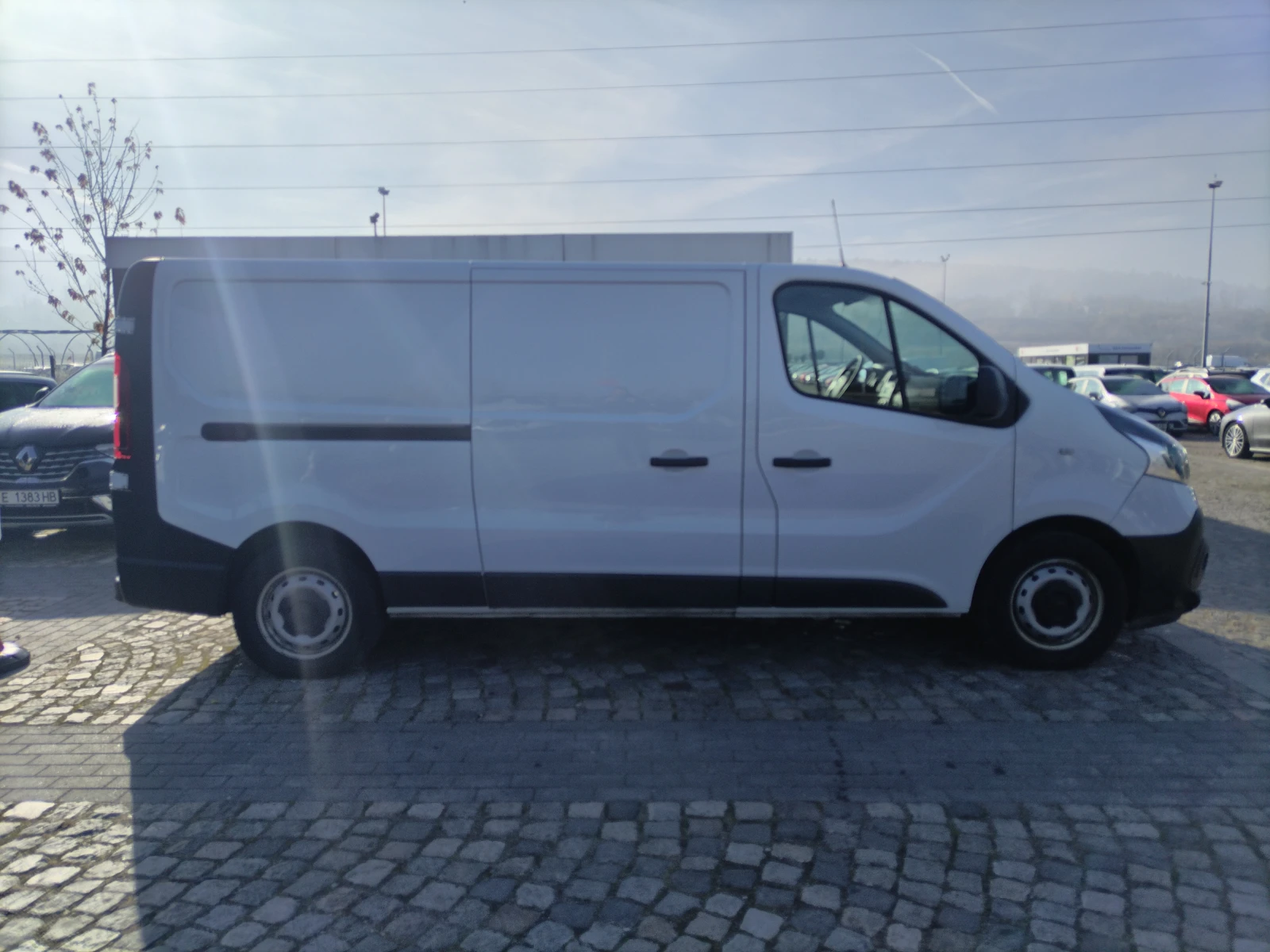 Renault Trafic 2.0/dCi 120 к.с. BVM6 - изображение 4