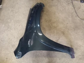 Калник десен Тойота Рав4 2.2дкат (тъмно зелен металик)