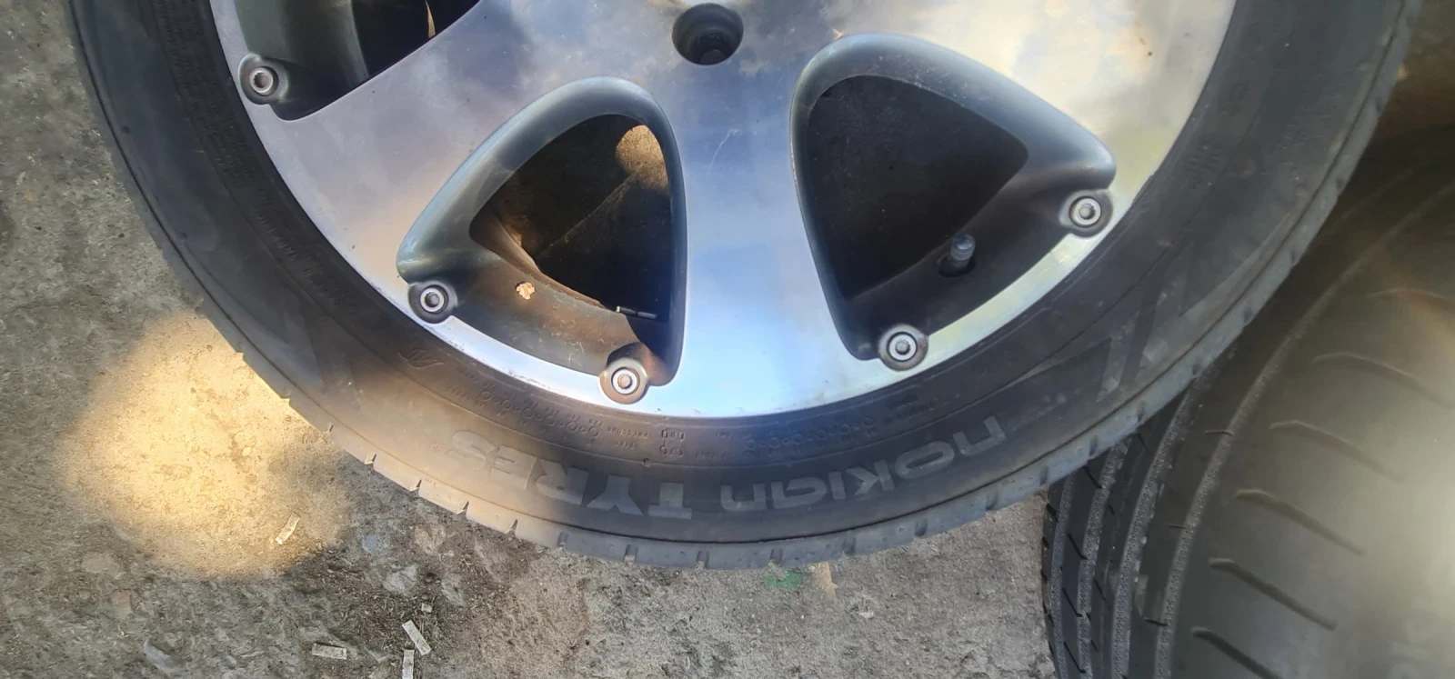 Гуми с джанти Nokian 215/50R17, снимка 10 - Гуми и джанти - 54953226