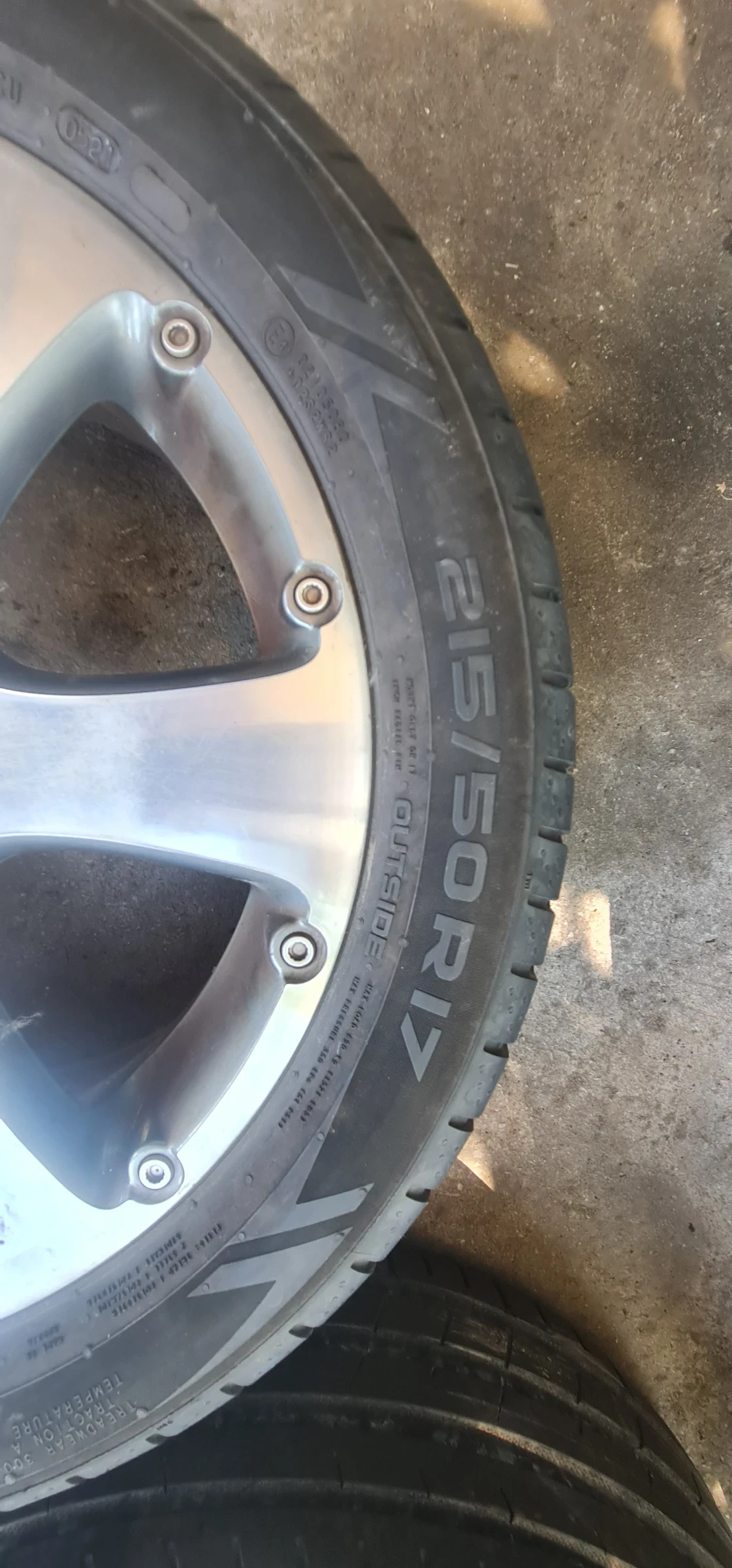 Гуми с джанти Nokian 215/50R17, снимка 9 - Гуми и джанти - 54953226