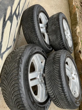 Гуми с джанти Michelin 195/65R15, снимка 4 - Гуми и джанти - 48588915