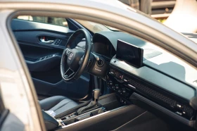 Honda Accord 2.0 Hybrid, снимка 12