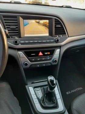 Hyundai Elantra 2.0, снимка 8