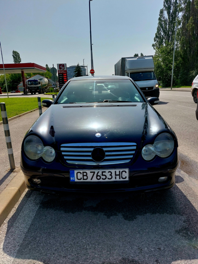 Mercedes-Benz C 220, снимка 3 - Автомобили и джипове - 45968096