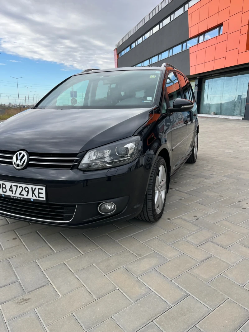 VW Touran 2.0 TDI   DSG, снимка 10 - Автомобили и джипове - 47524164