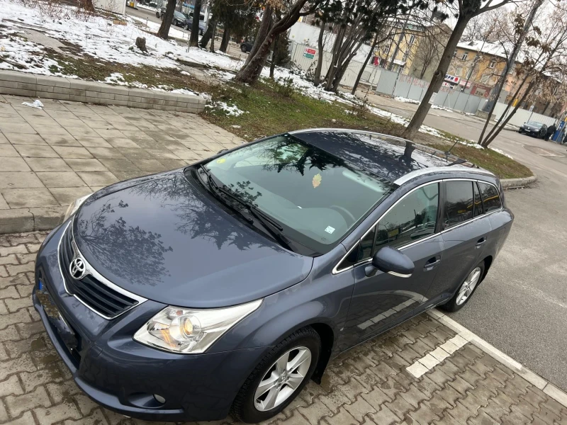 Toyota Avensis 1.8, снимка 5 - Автомобили и джипове - 48733529