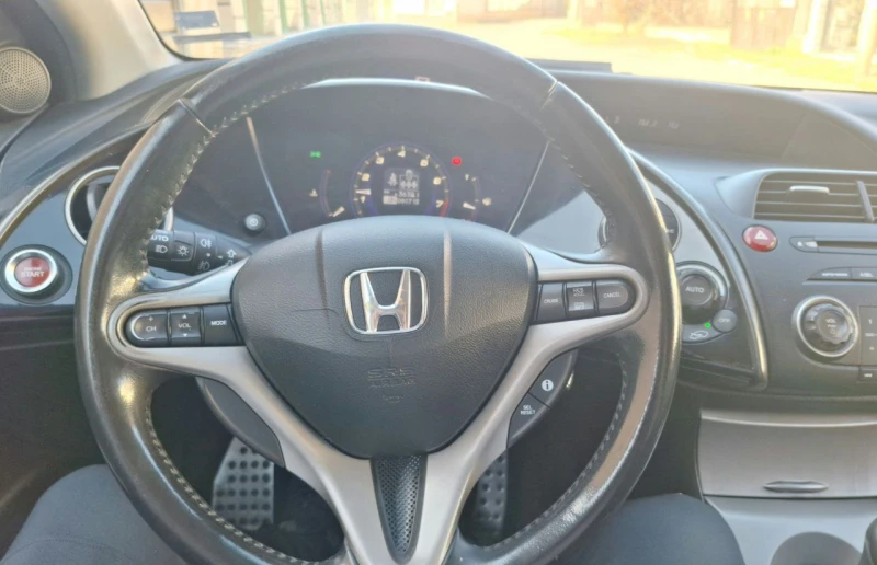 Honda Civic 1.8VTEC 80000км, снимка 8 - Автомобили и джипове - 49588247