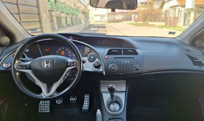 Honda Civic 1.8VTEC 80000км, снимка 6 - Автомобили и джипове - 49588247