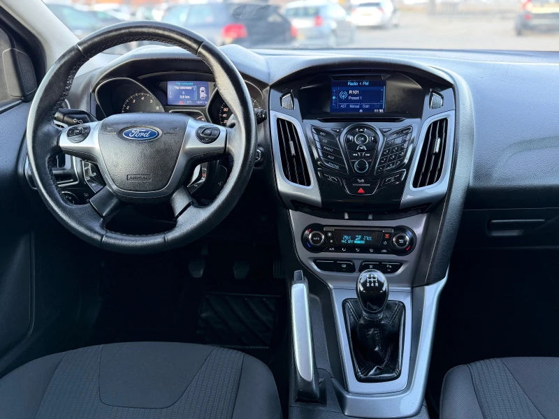 Ford Focus = 1.6-125= ИТАЛИЯ= TITANIUM= NAVI= START/STOP= , снимка 12 - Автомобили и джипове - 51027480