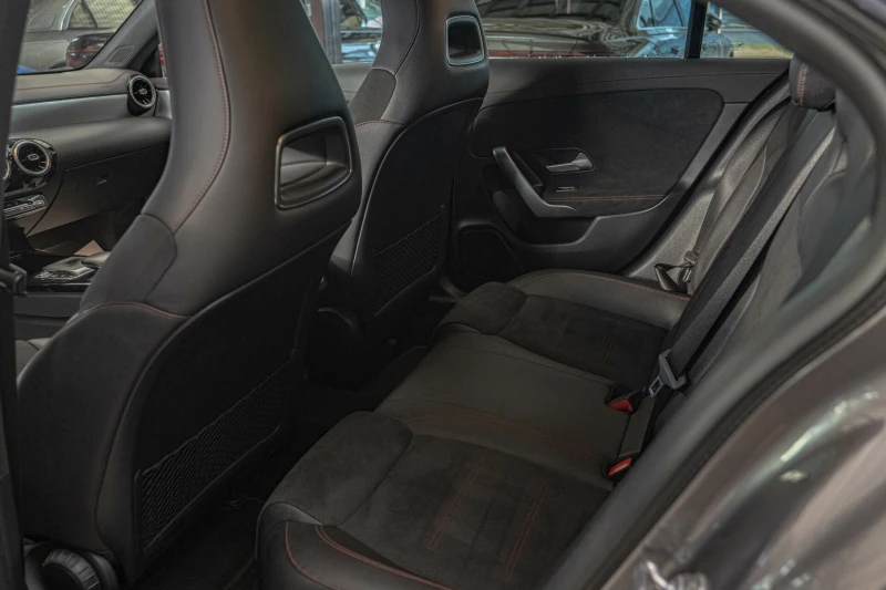 Mercedes-Benz CLA 200 AMG Line/Night Packet/MBUX/Virtual/Подгрев/Камера, снимка 8 - Автомобили и джипове - 51447603