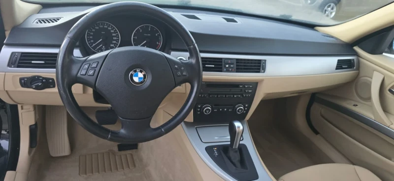BMW 320  2.0D MSport, снимка 14 - Автомобили и джипове - 52775600