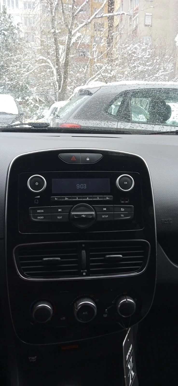 Renault Clio Комби - изображение 4