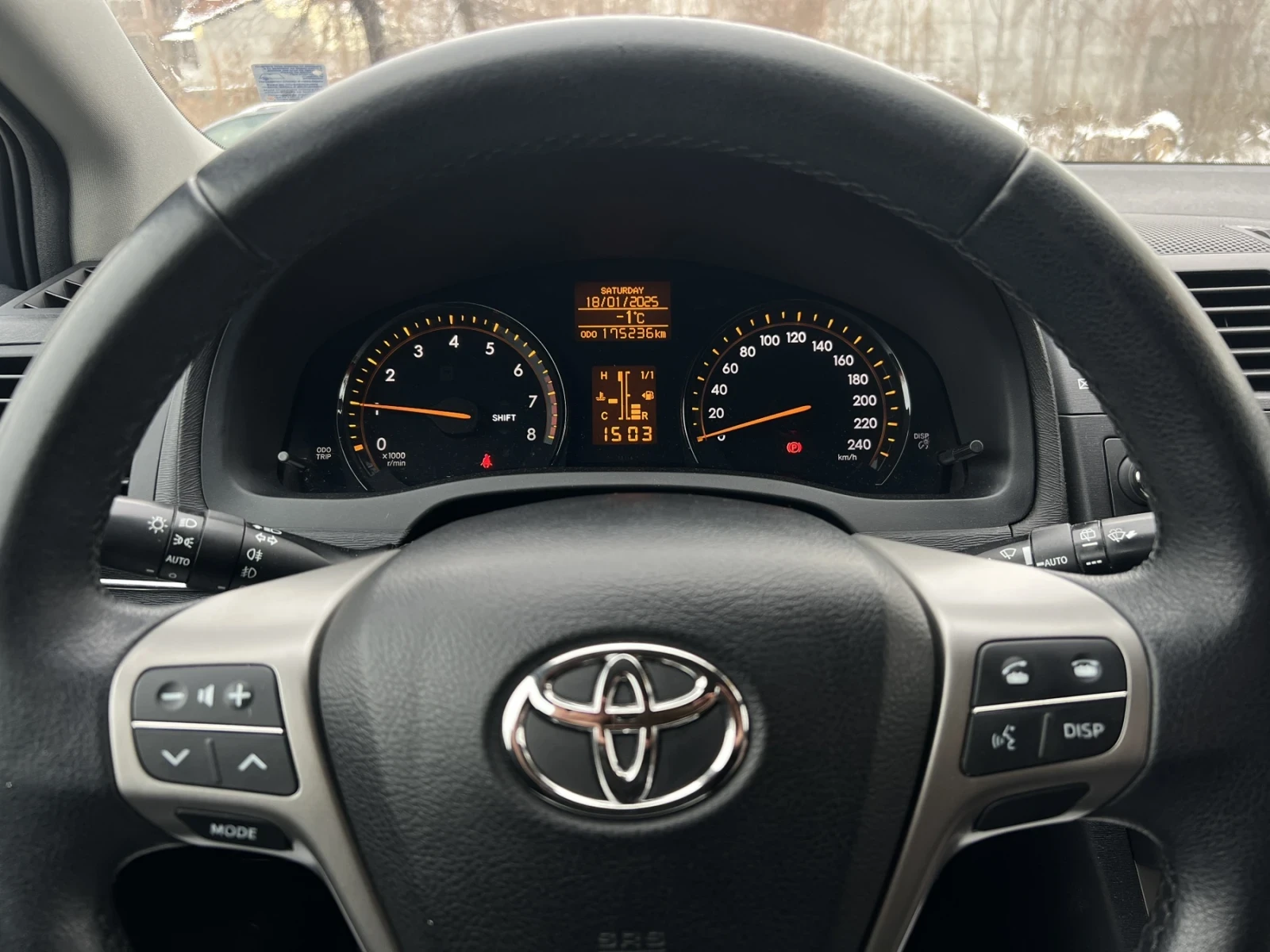 Toyota Avensis 1.8 - изображение 10