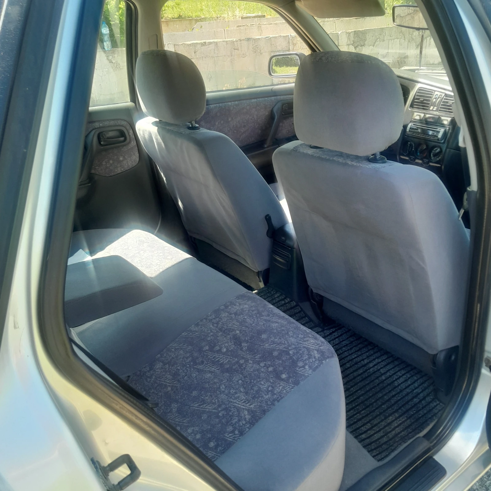 Nissan Primera 2.0 - изображение 5