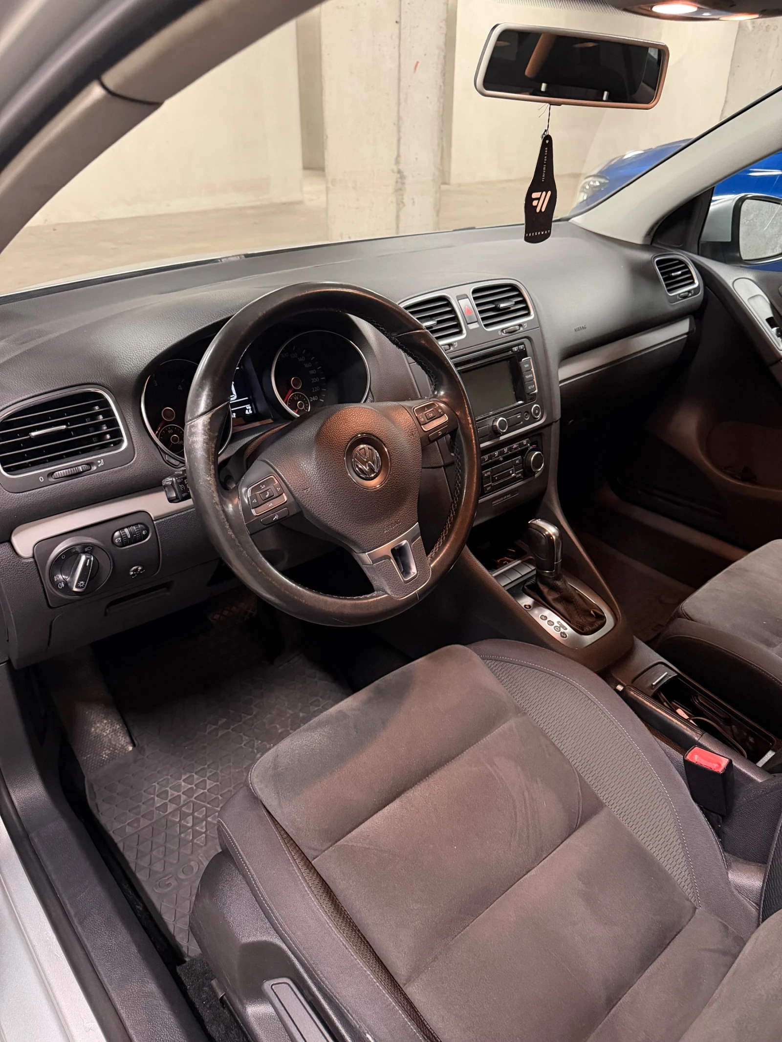 VW Golf 1.6 TDI DSG �������/ ���� | Mobile.bg � ����������� 11