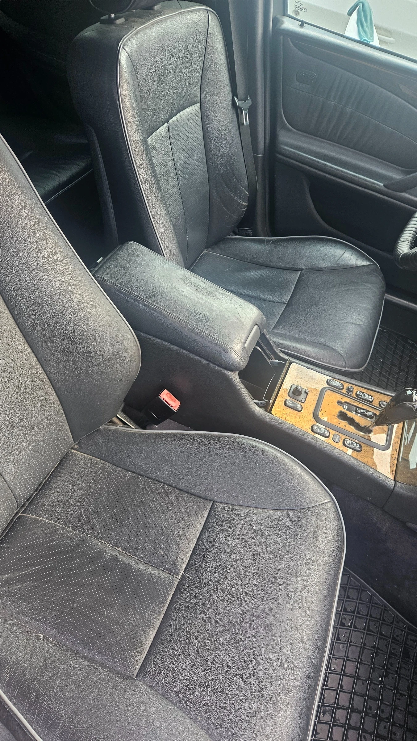 Mercedes-Benz E 270 AVANTGARDE, снимка 8 - Автомобили и джипове - 53832819