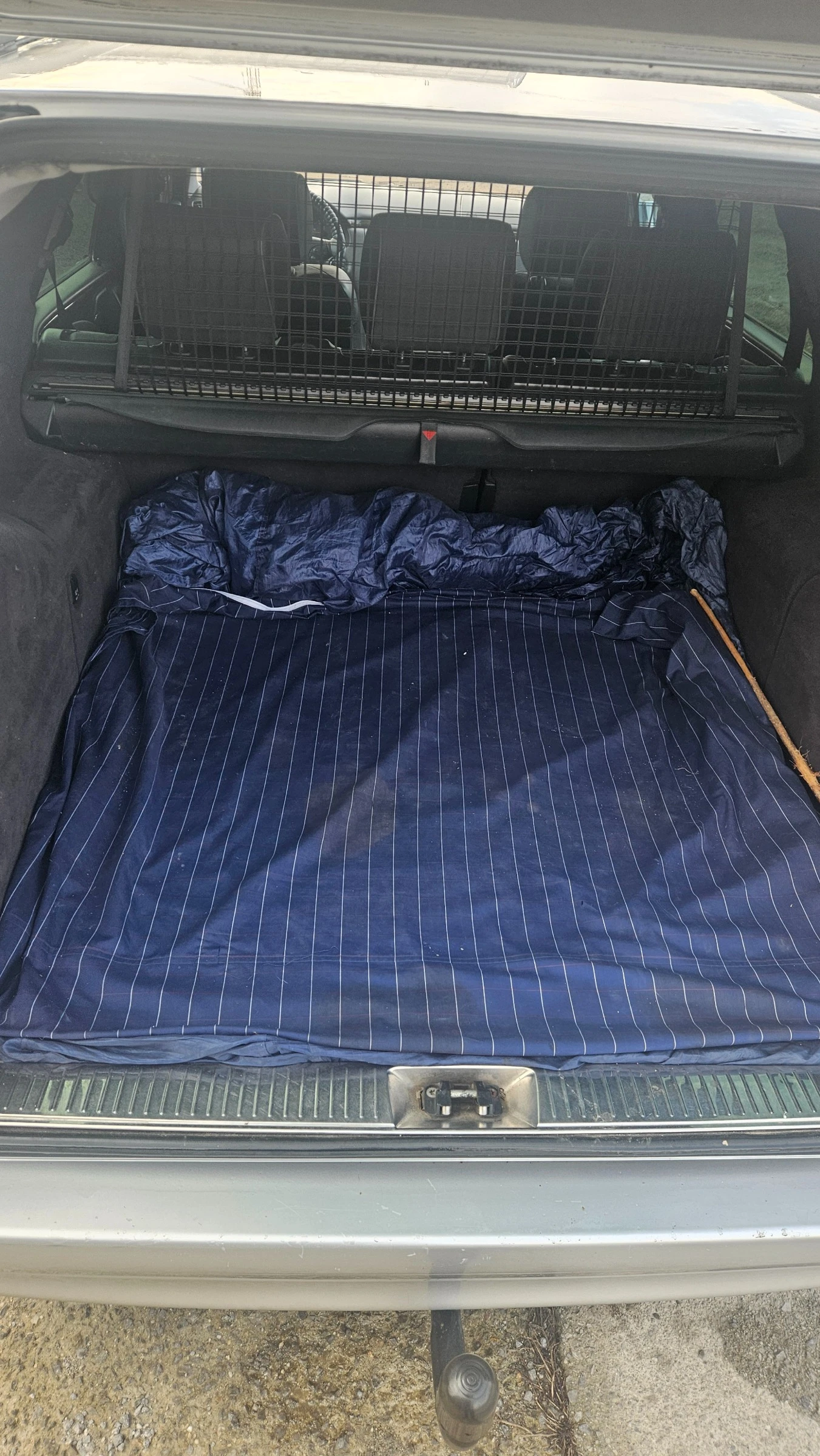 Mercedes-Benz E 270 AVANTGARDE, снимка 9 - Автомобили и джипове - 53832819