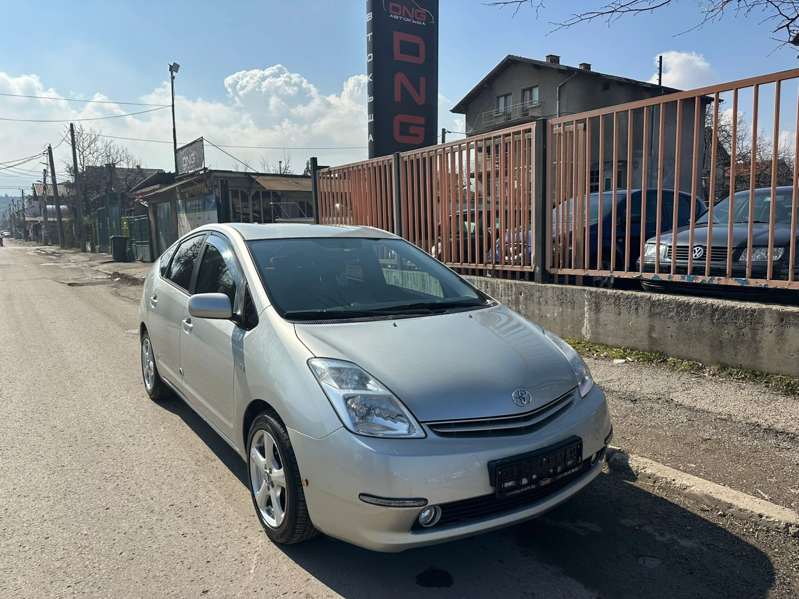 Toyota Prius 1, 500HYBRID EURO4 , снимка 2 - Автомобили и джипове - 53739341