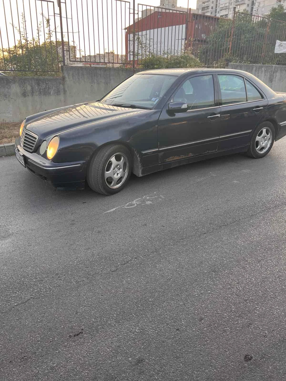 Mercedes-Benz 320, снимка 2 - Автомобили и джипове - 53772788