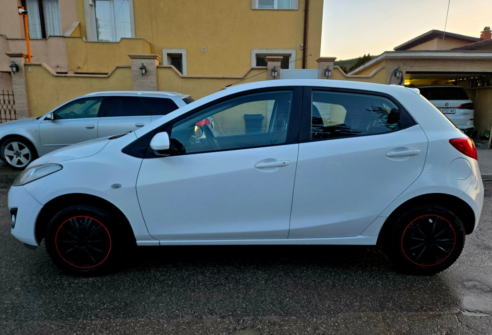 Mazda 2 1.3i Facelift �������� ����������� 1���.���� ����� | Mobile.bg � ����������� 2
