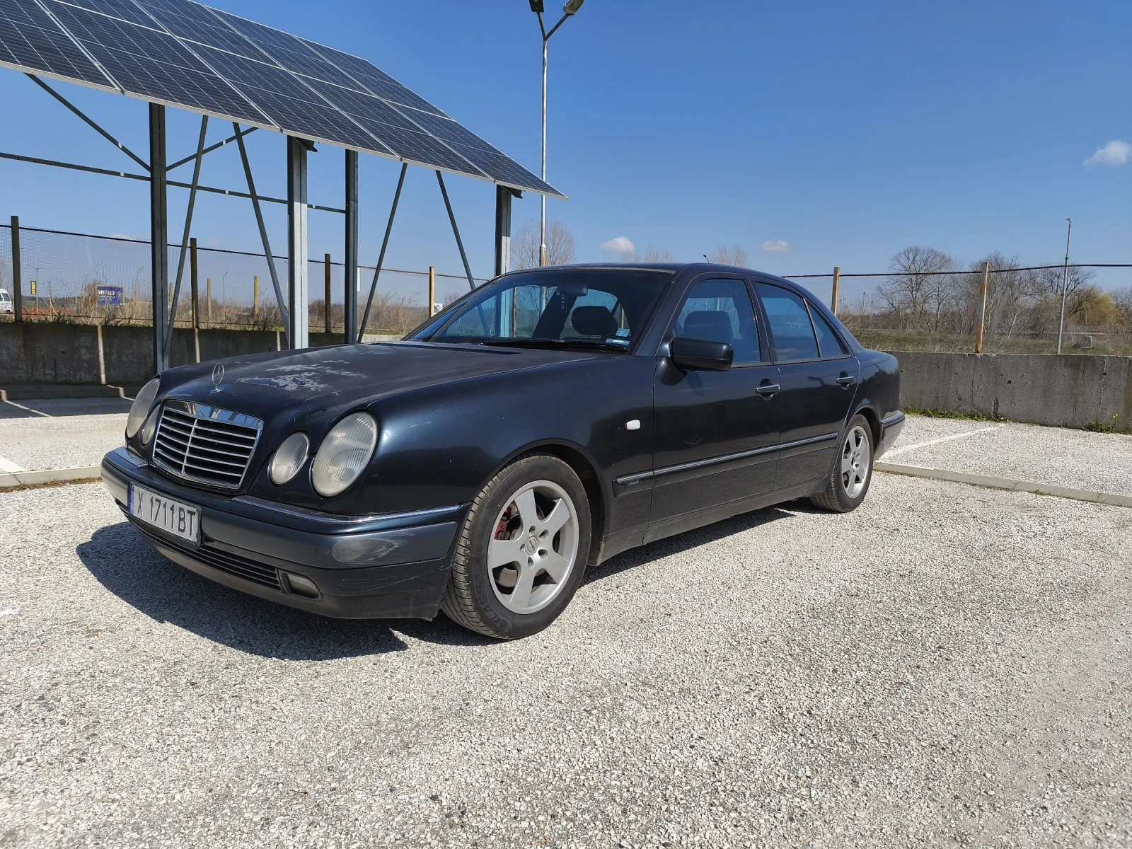 Mercedes-Benz E 200 W210