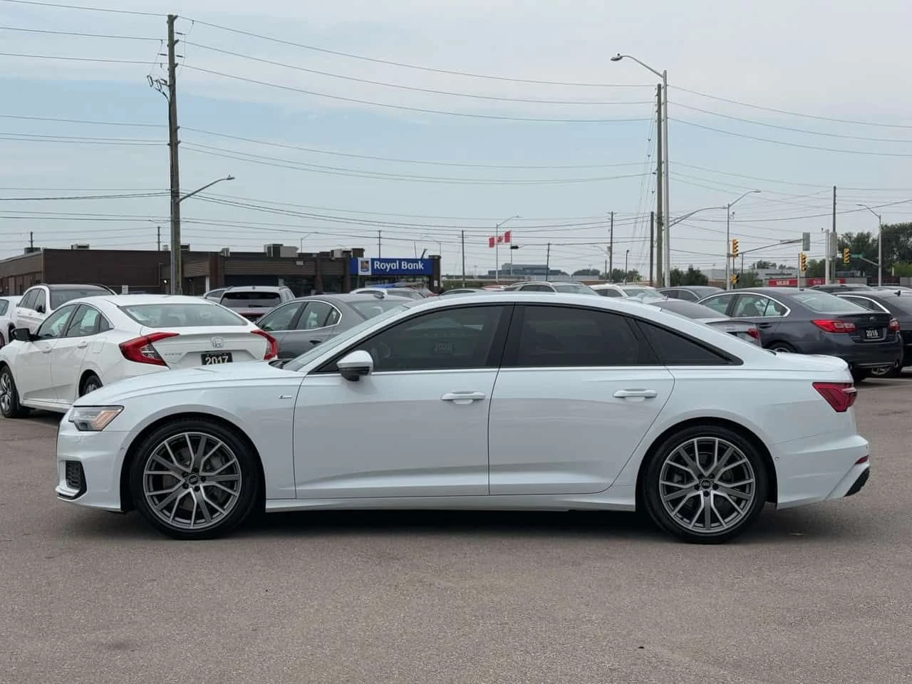 Audi A6 quattro Prestige  CARFAX, снимка 8 - Автомобили и джипове - 54701339