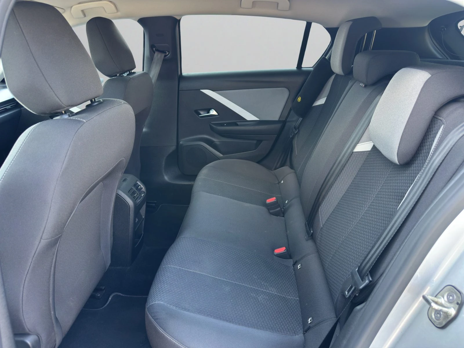 Opel Astra L Business Edition 1.2 PureTech 130 AT8//2211322 | Mobile.bg � ����������� 12