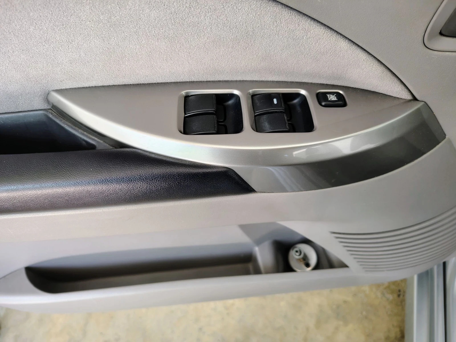 Mitsubishi Grandis 2, 4 MIVEC/LPG, снимка 11 - Автомобили и джипове - 55846048