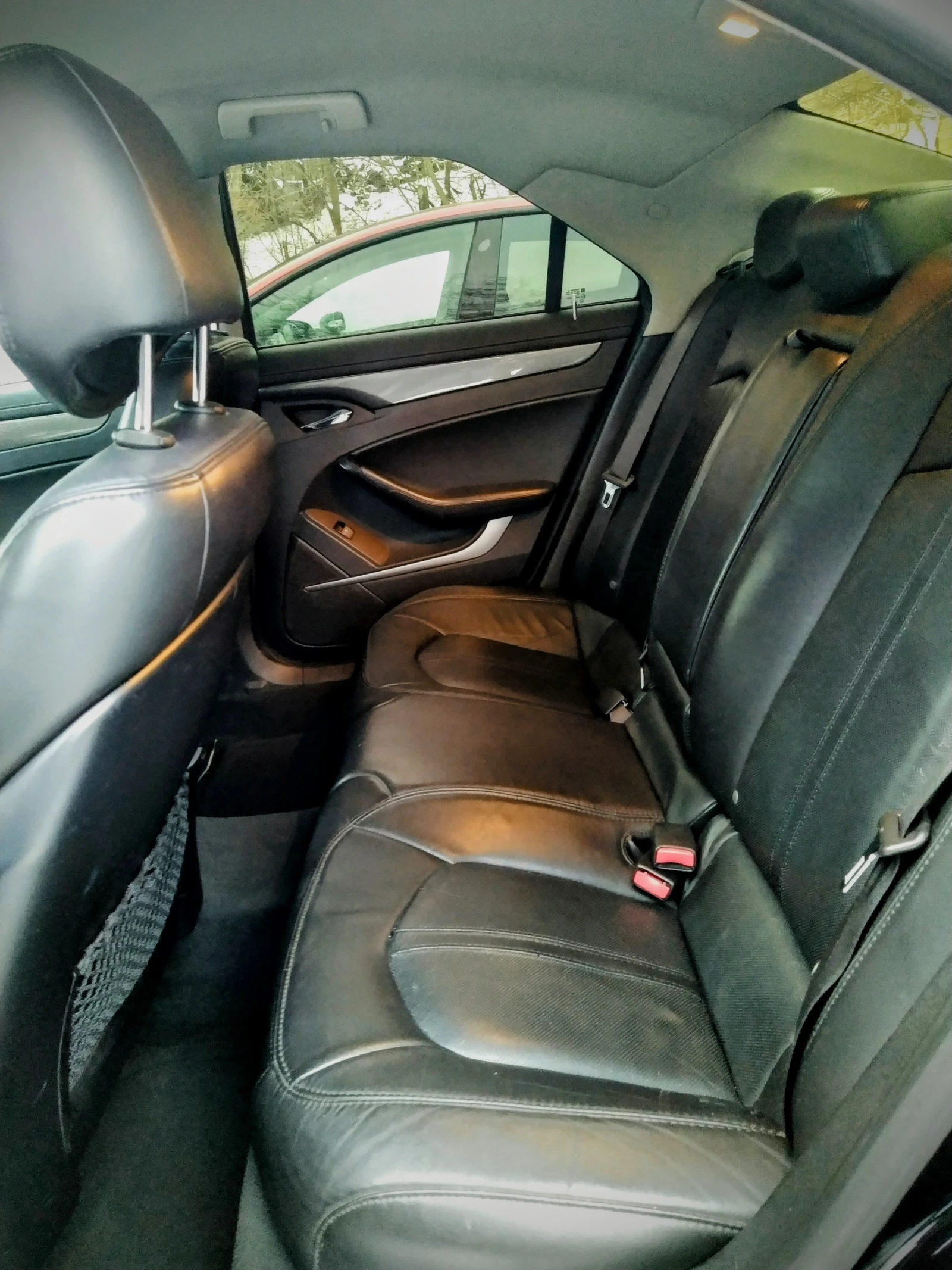 Cadillac Cts, снимка 15 - Автомобили и джипове - 56290327